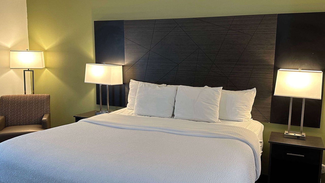 Photo of Bedroom in Springdale