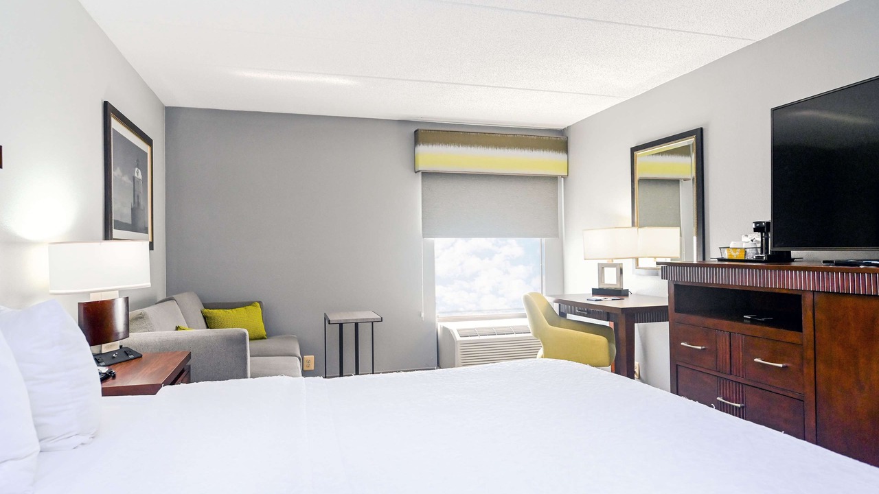 Photo of Bedroom in Lexington Park