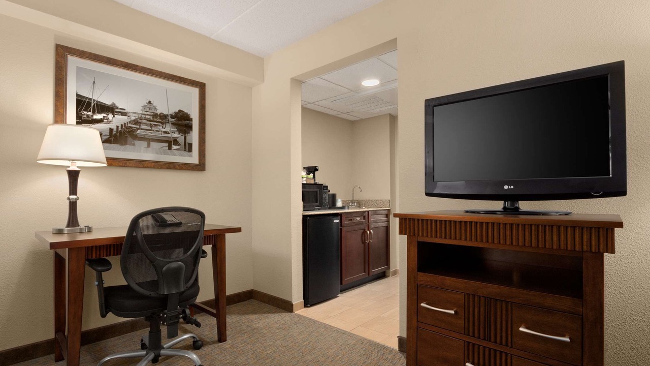 Photo of Bedroom in Lexington Park