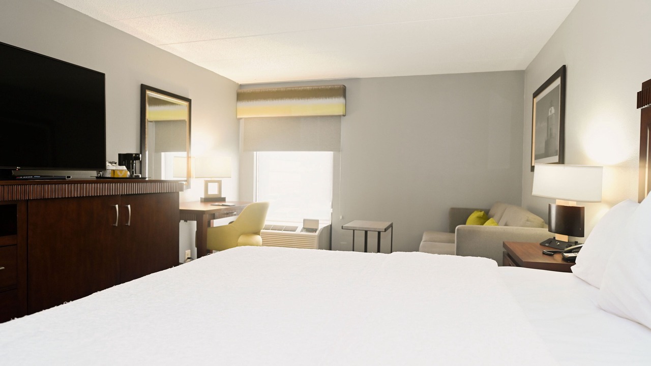 Photo of Bedroom in Lexington Park