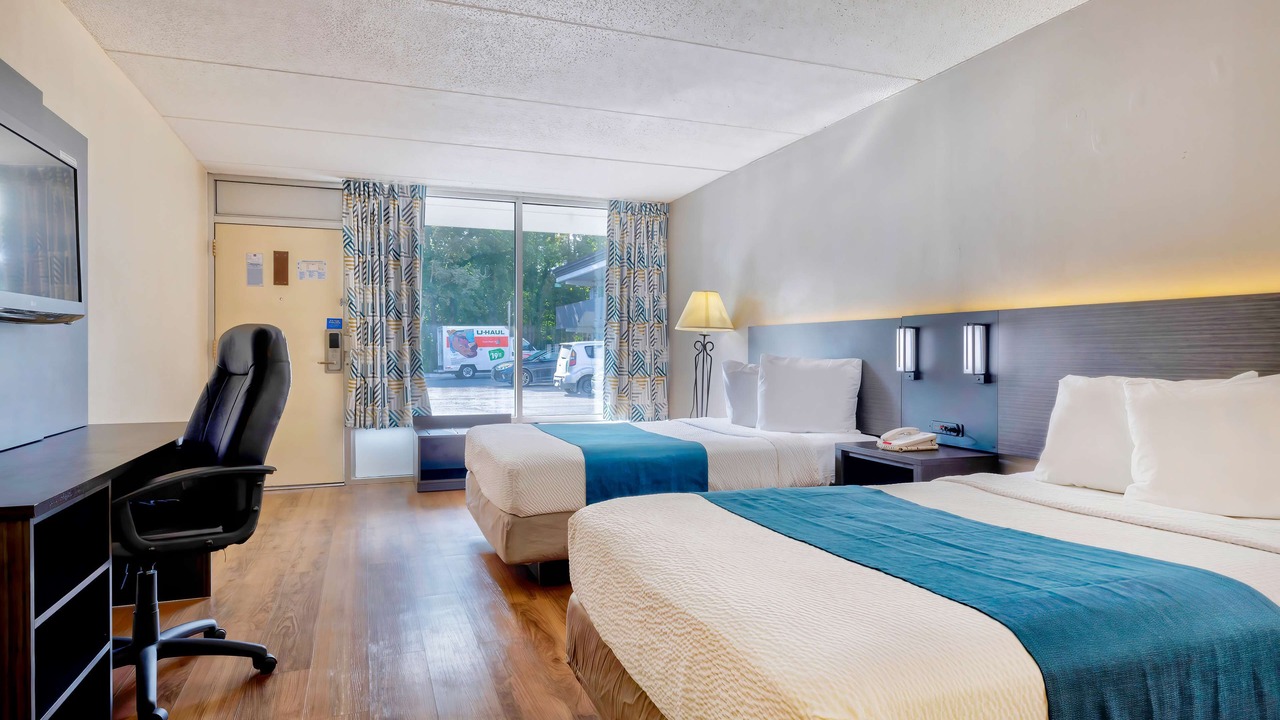 Photo of Bedroom in Star City