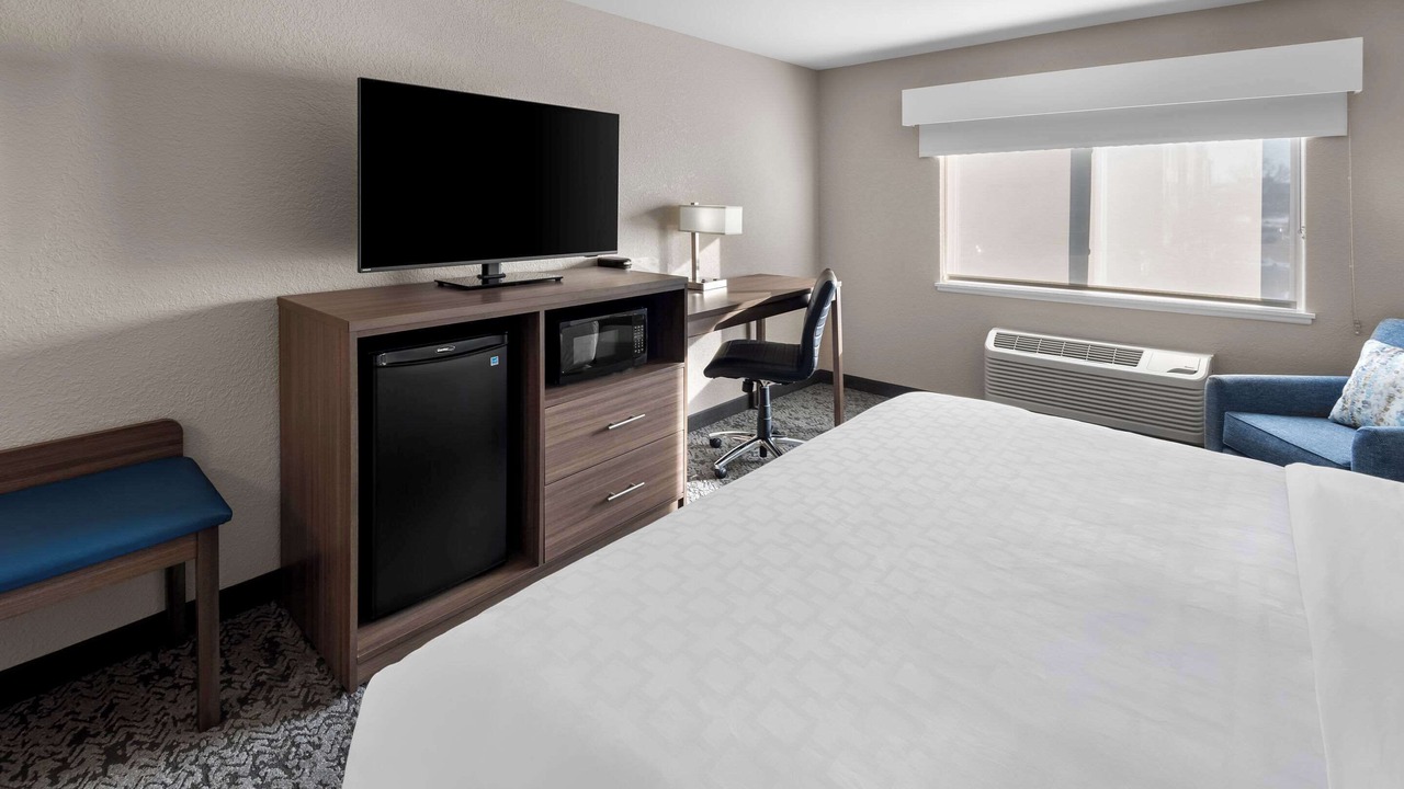 Photo of Bedroom in Mattoon