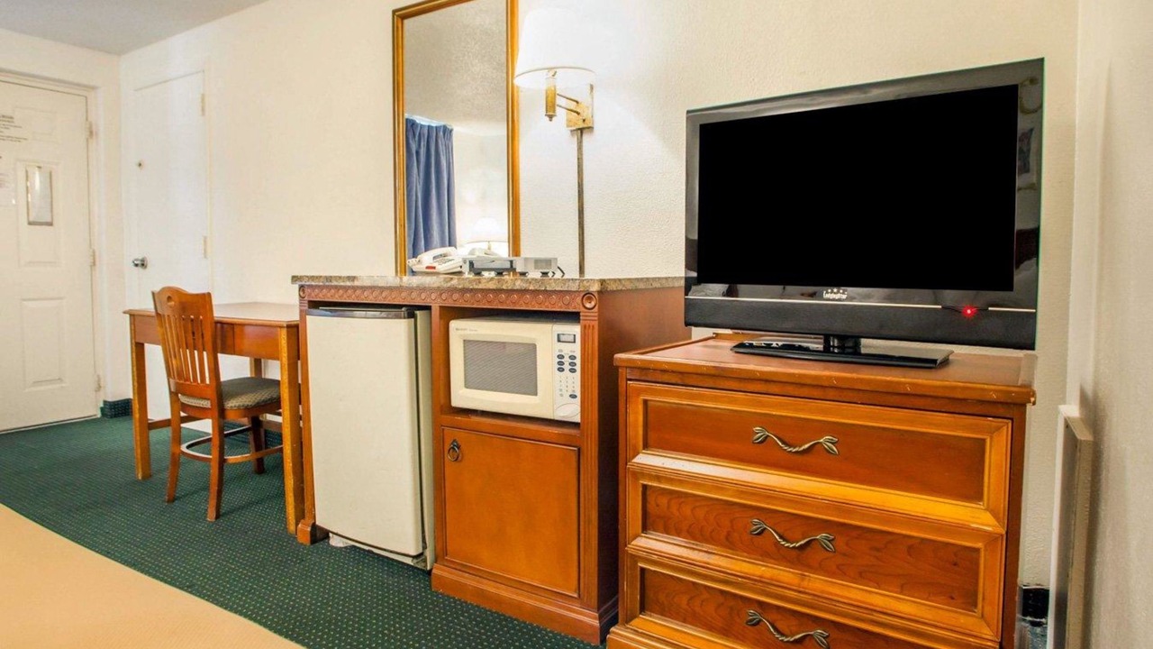 Photo of Bedroom in Somers Point