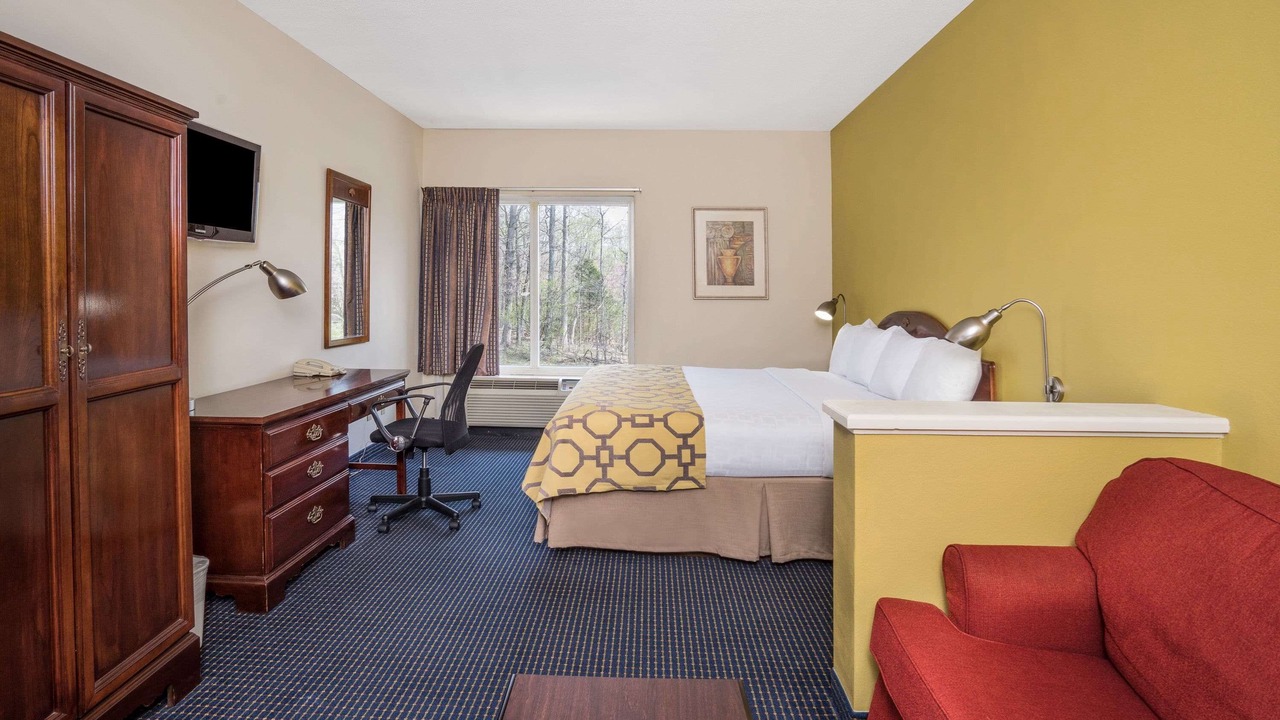 Photo of Bedroom in Warrenton