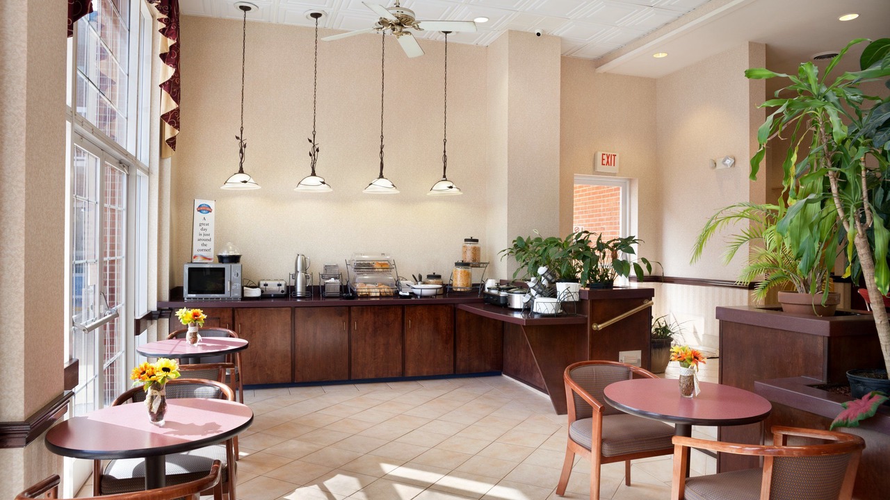 Photo of Livingroom in Warrenton