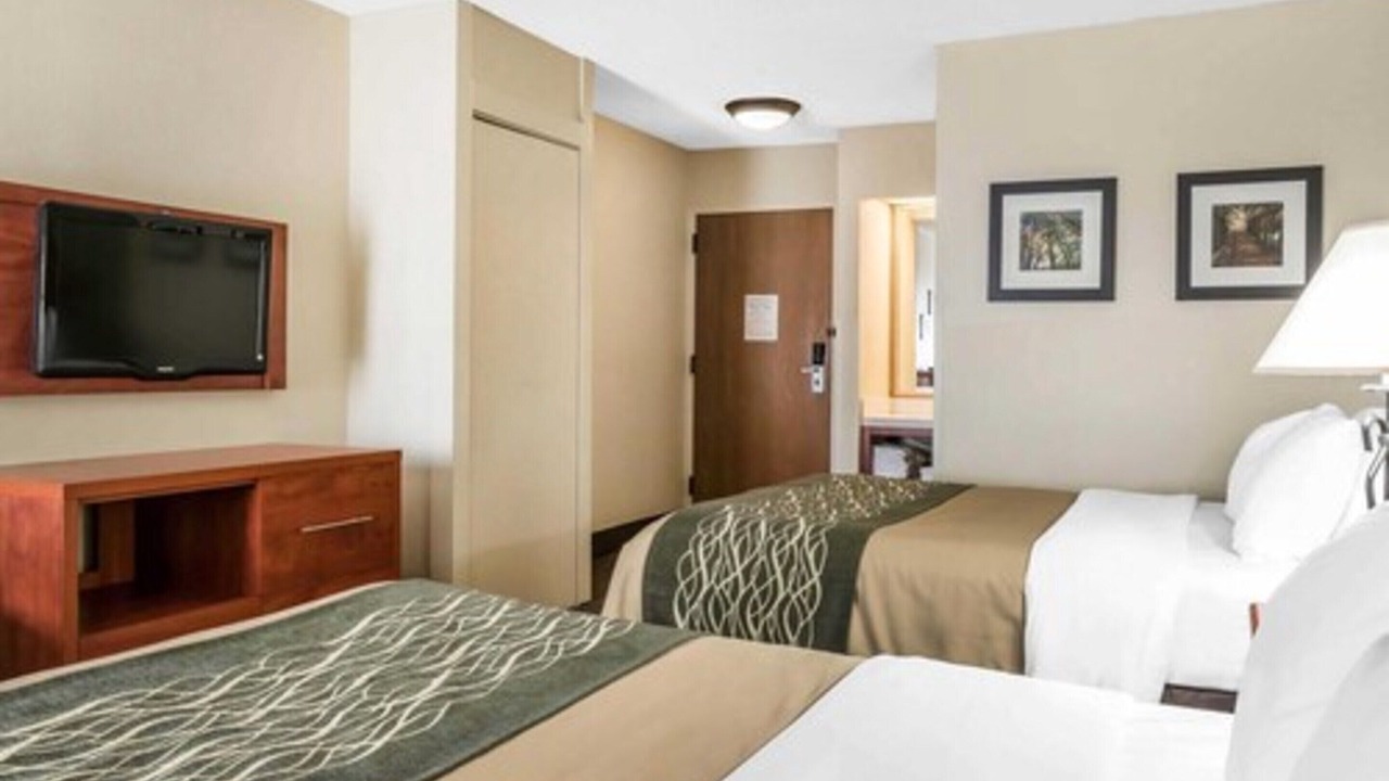 Photo of Bedroom in Pine Grove
