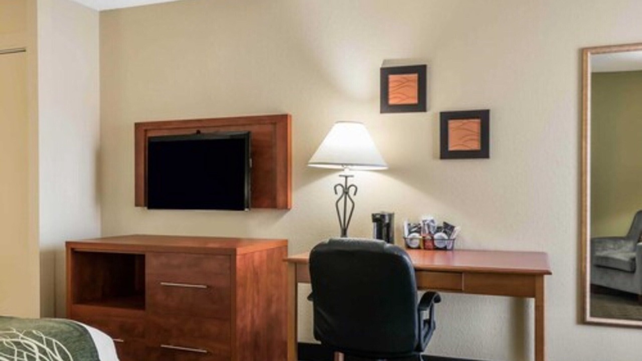 Photo of Bedroom in Pine Grove