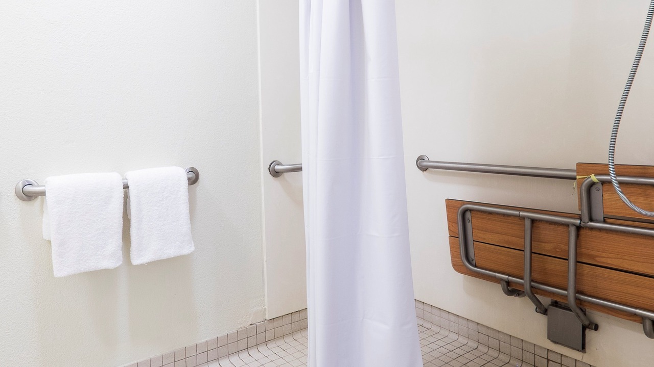 Photo of Bathroom in Edison