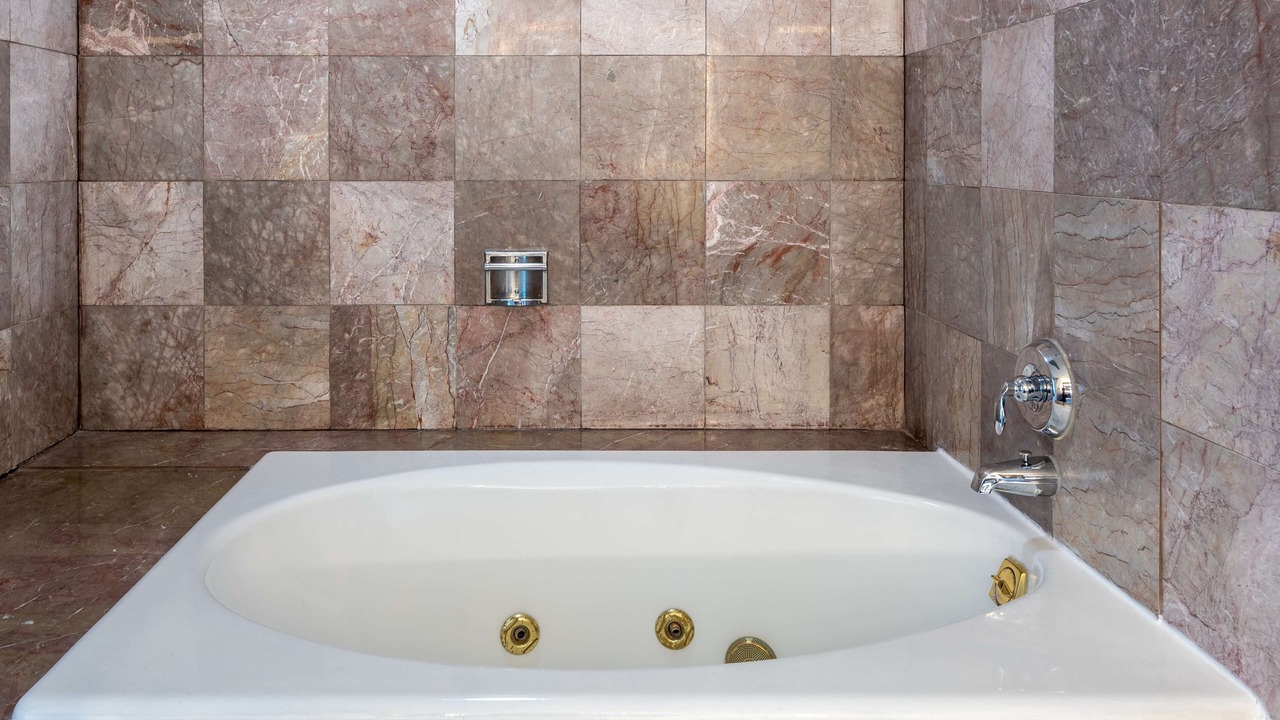 Photo of Bathroom in Alexandria West