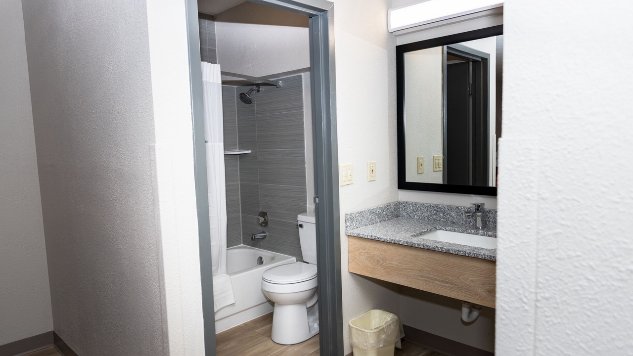 Photo of Bathroom in Latonia
