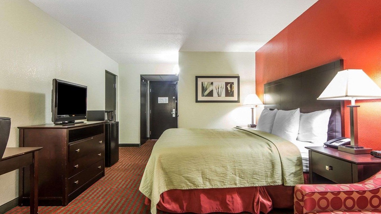 Photo of Bedroom in Sweetwater
