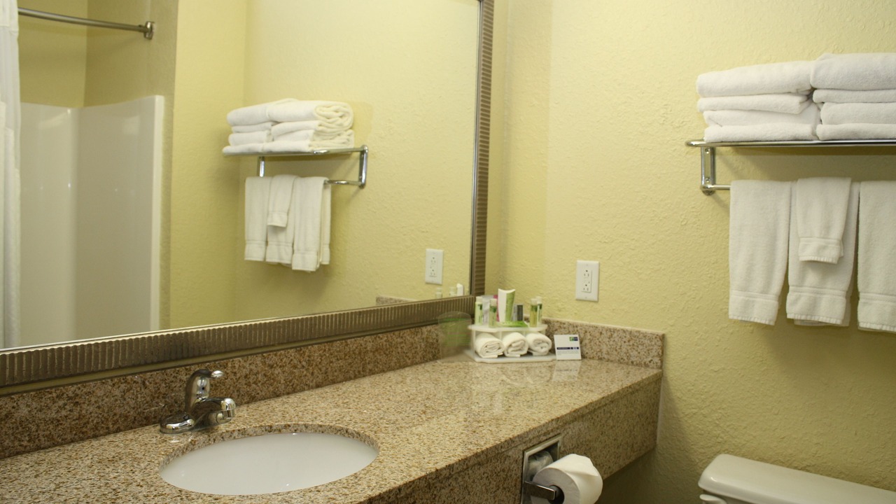 Photo of Bathroom in Hurricane