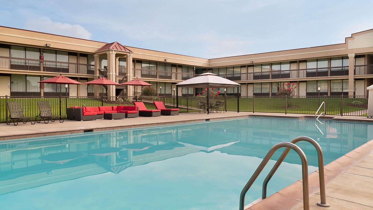 Photo of Outdoor in West Fairfax