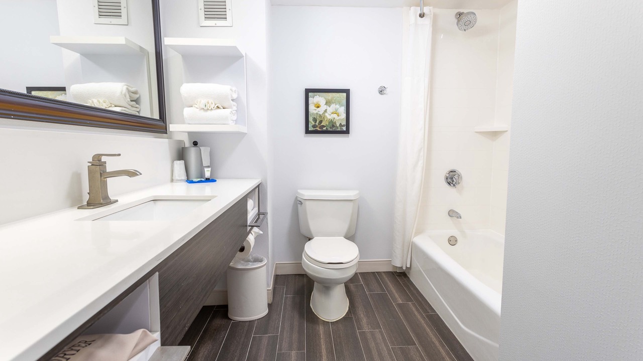 Photo of Bathroom in Elizabeth