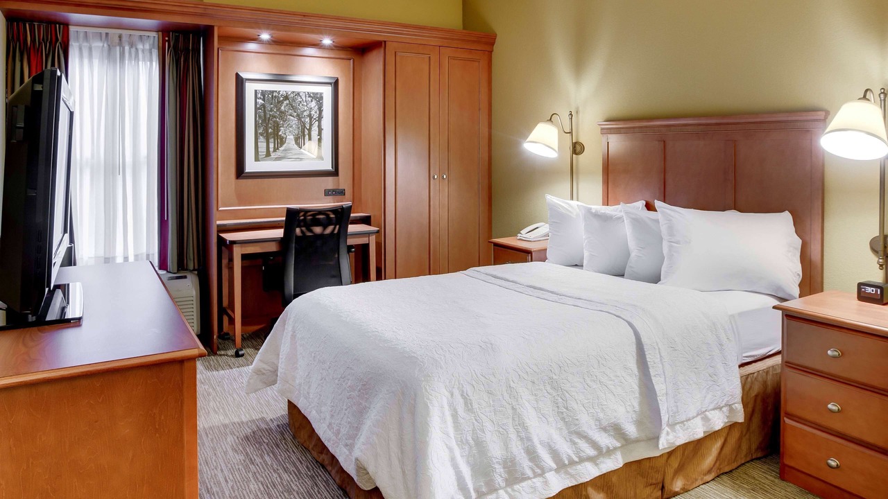 Photo of Bedroom in Cranberry Township