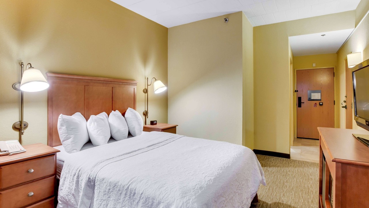 Photo of Bedroom in Cranberry Township