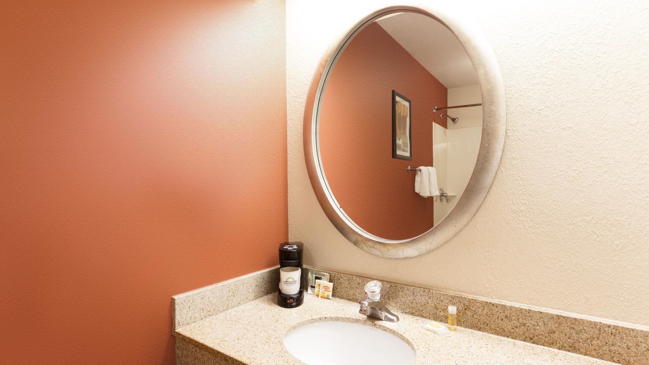 Photo of Bathroom in Kendall Park