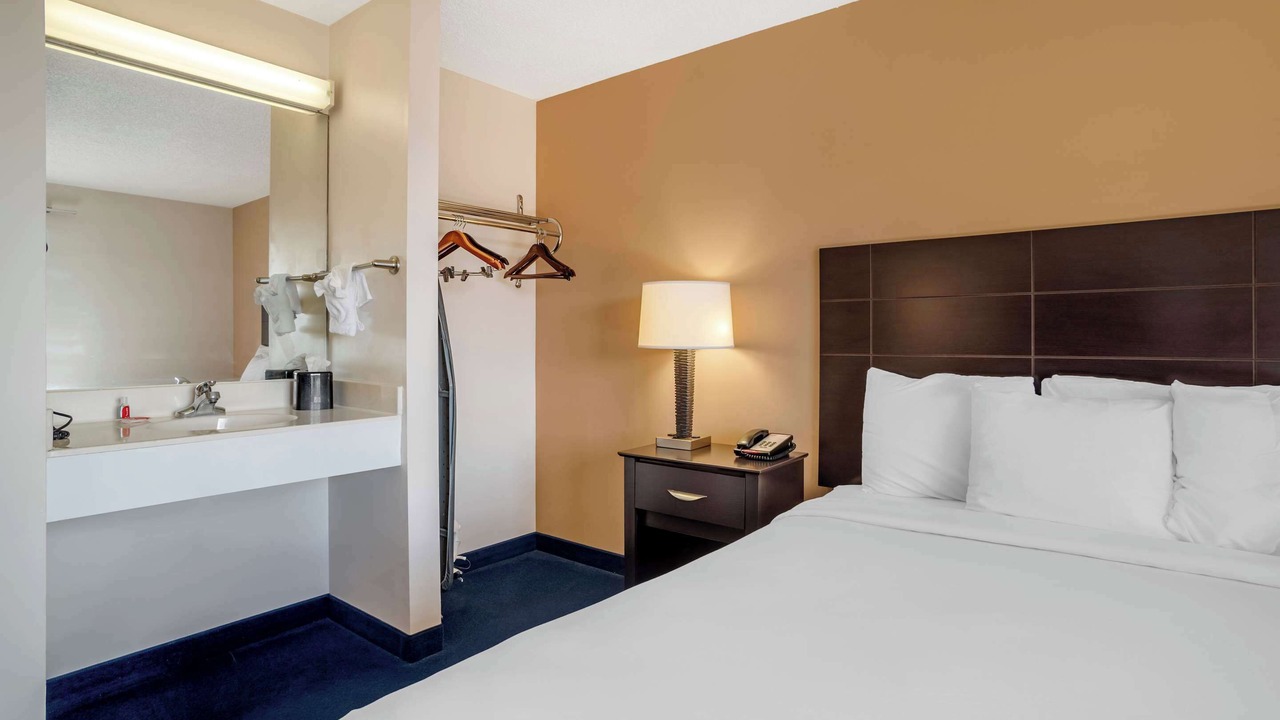 Photo of Bedroom in Rehoboth Beach