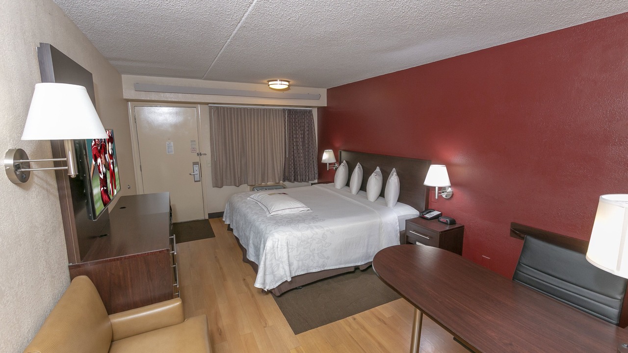 Photo of Bedroom in Monroeville