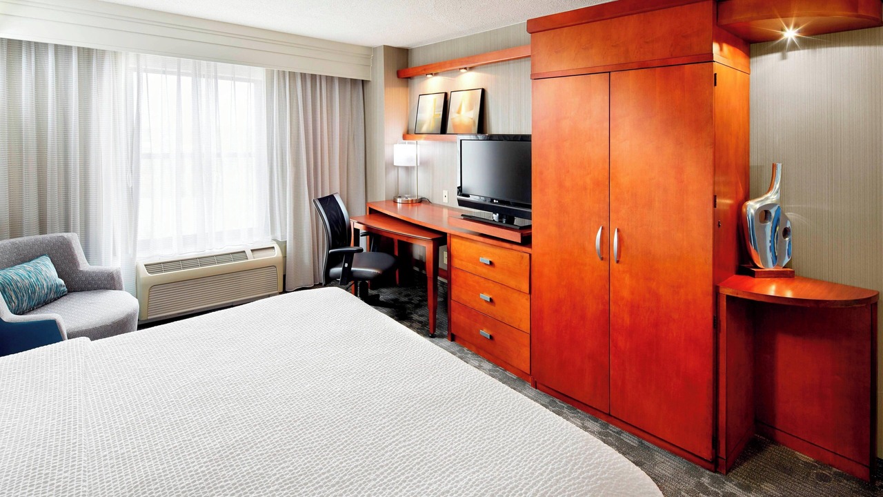 Photo of Bedroom in Lindenwald