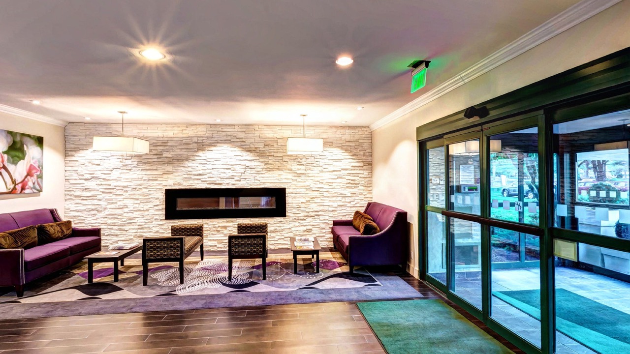 Photo of Livingroom in Princeton
