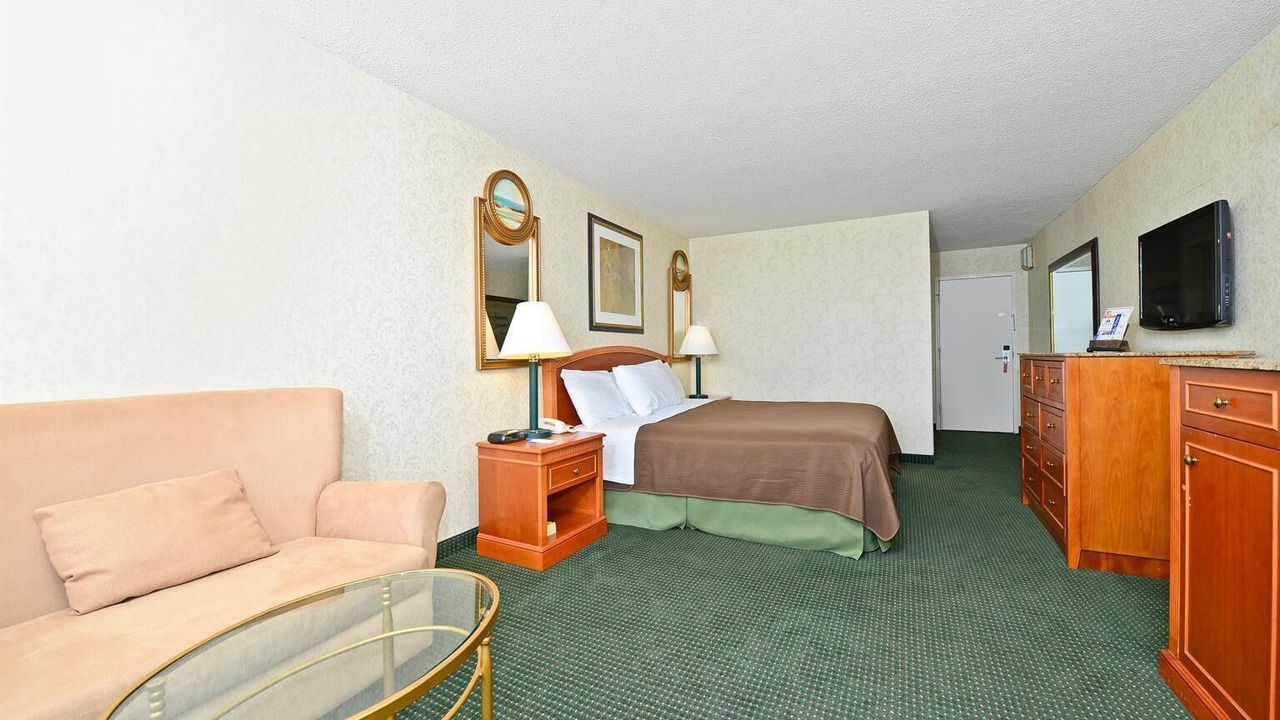 Photo of Bedroom in Pulaski Industrial Area