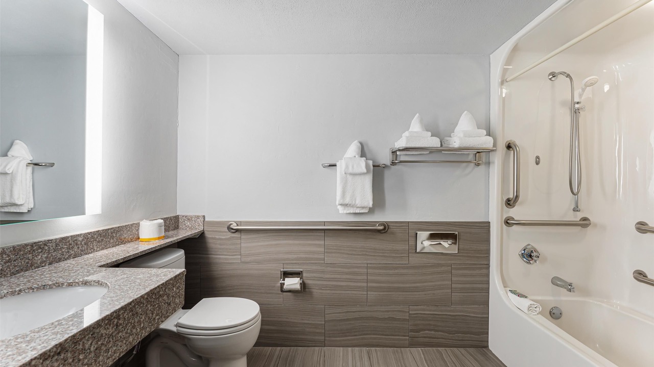 Photo of Bathroom in Bentleyville