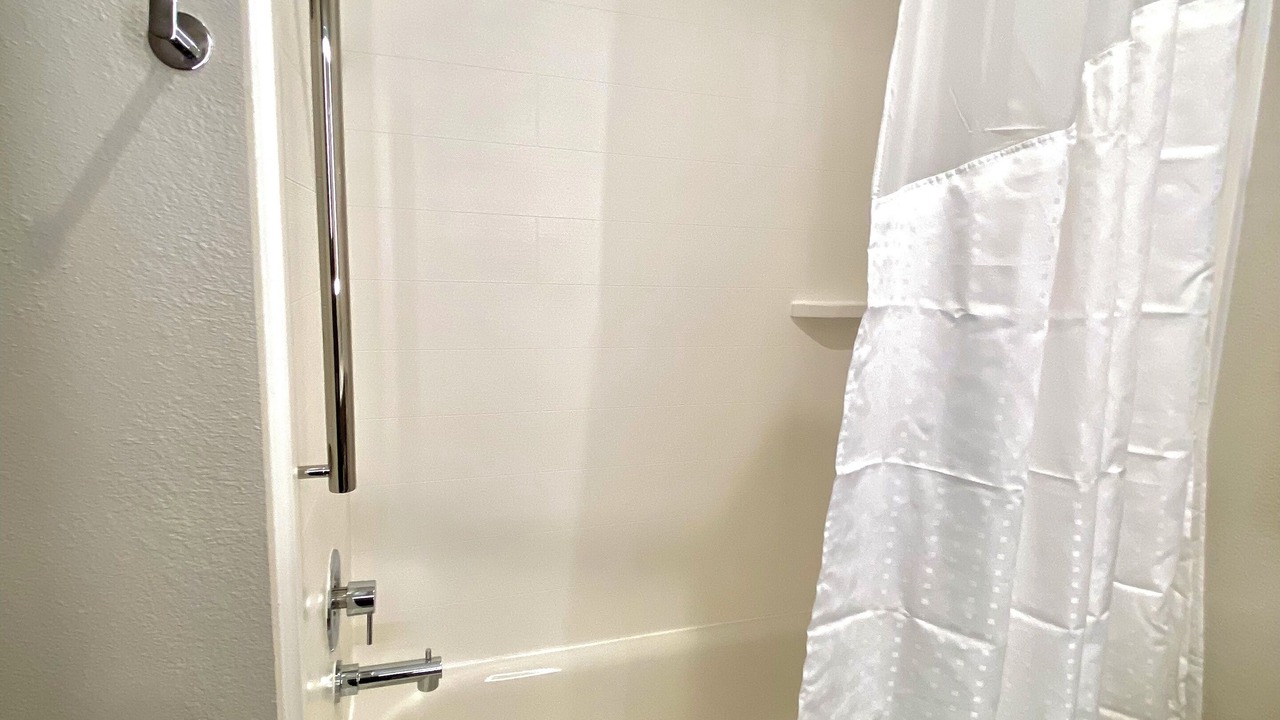 Photo of Bathroom in Elyria
