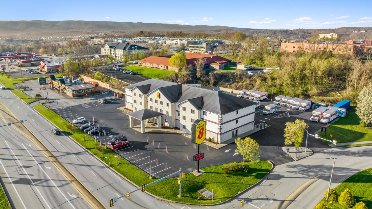 Photo of Outdoor in Uniontown
