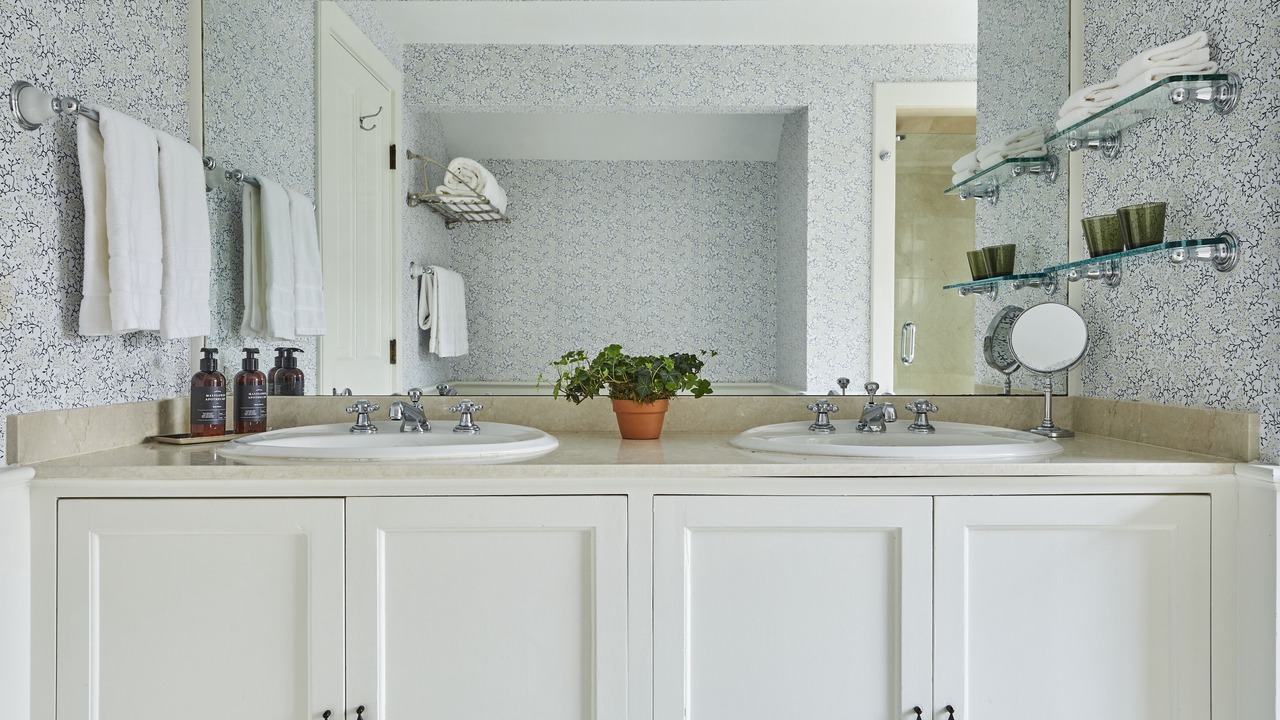 Photo of Bathroom in Washington
