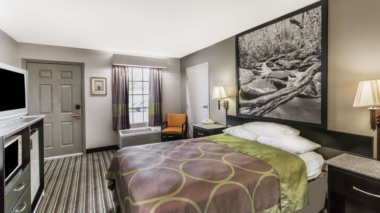 Photo of Bedroom in Clinton
