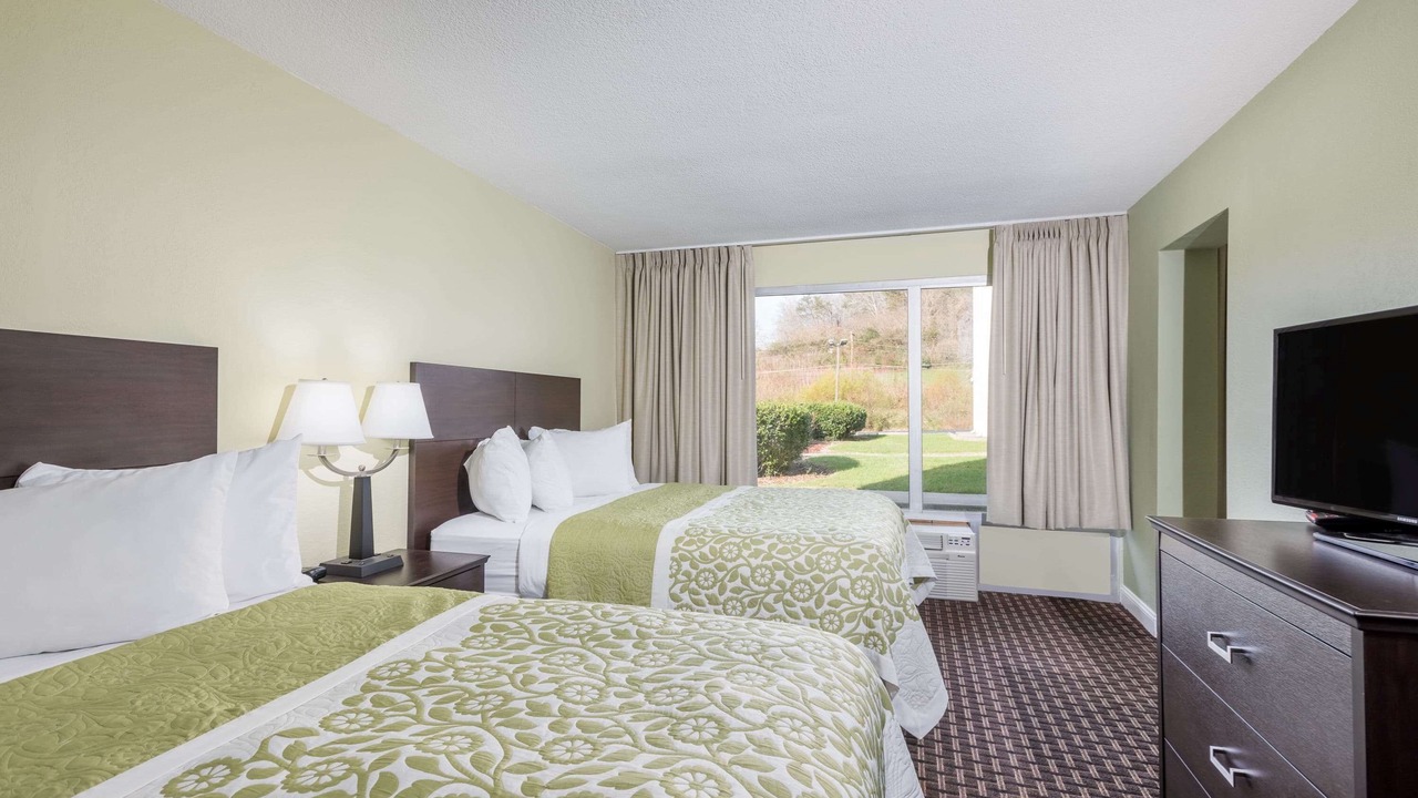 Photo of Bedroom in Jellico