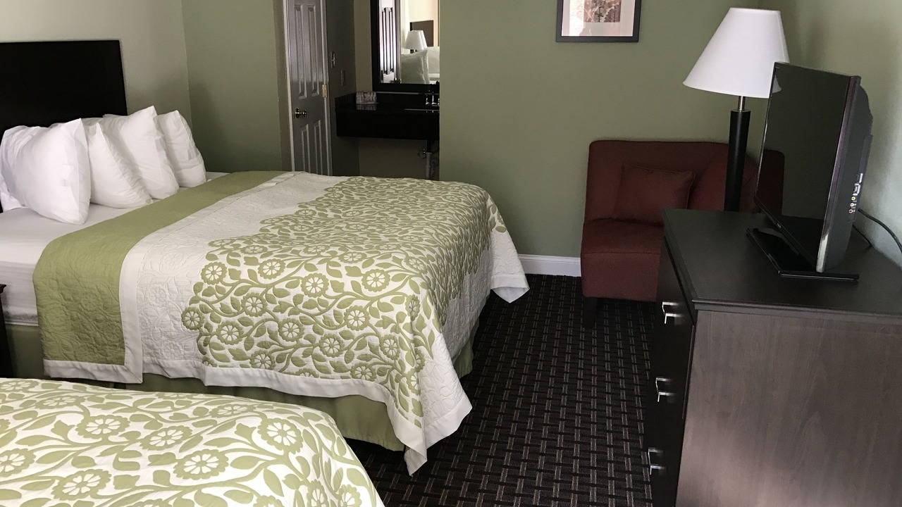 Photo of Bedroom in Jellico