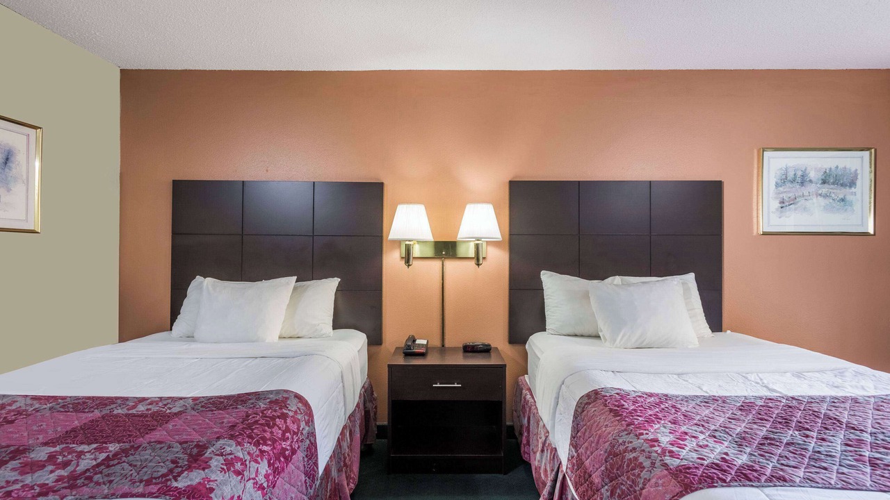 Photo of Bedroom in Jellico