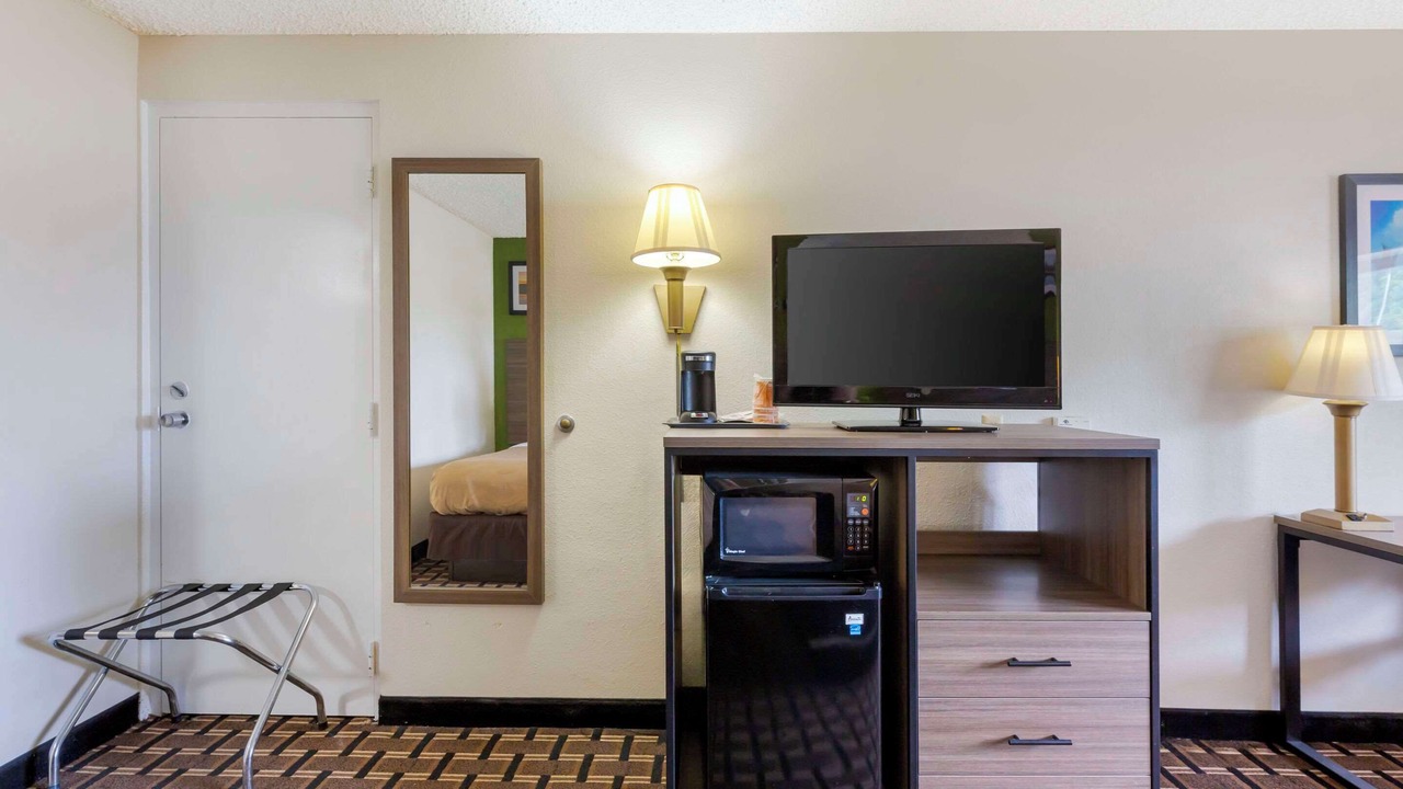 Photo of Bedroom in Huron