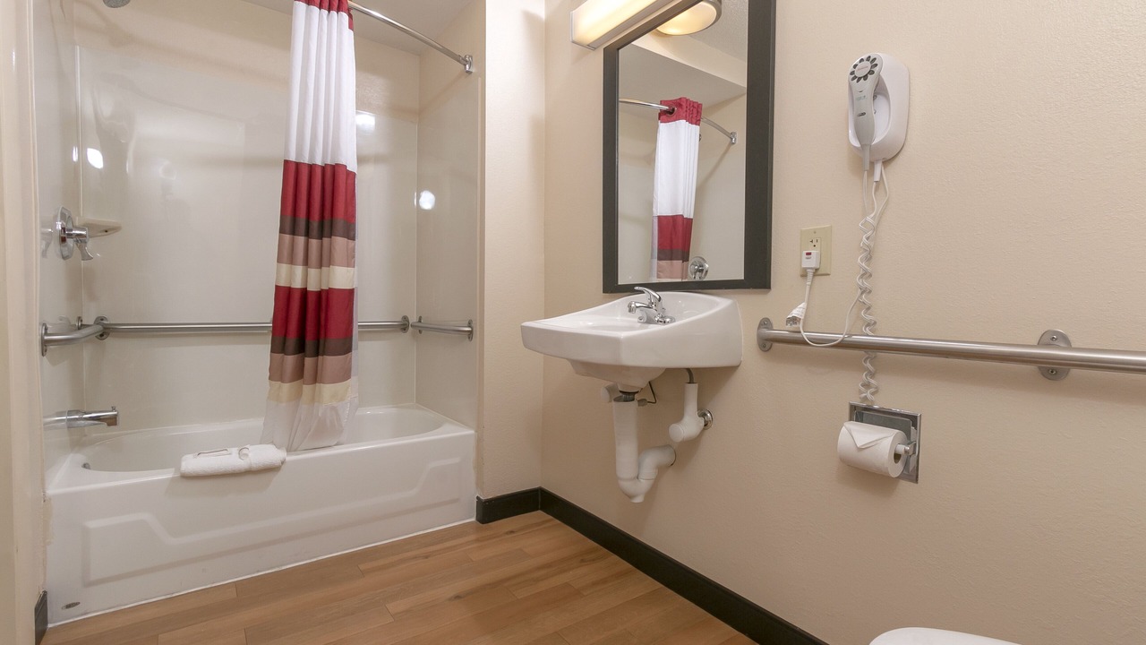 Photo of Bathroom in South Hills