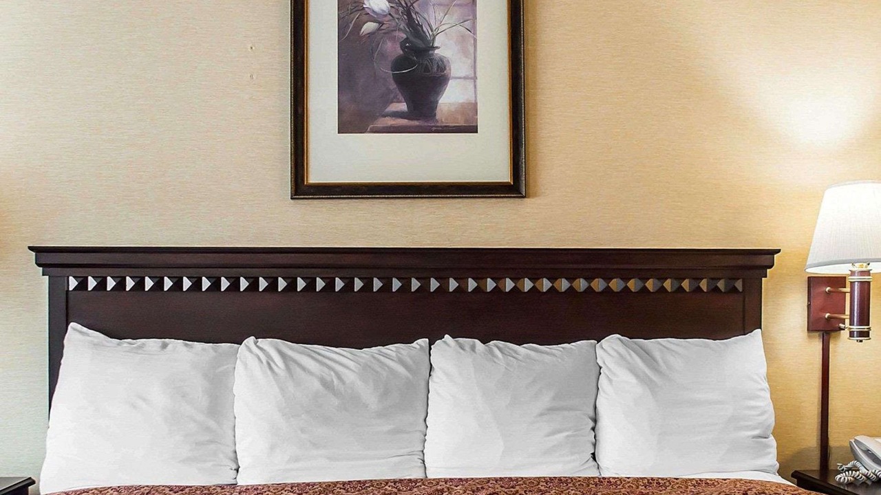 Photo of Bedroom in Big Flats Airport