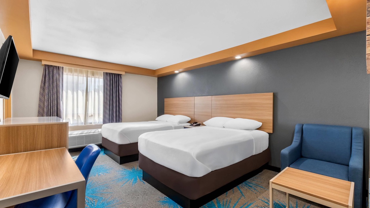 Photo of Bedroom in Iselin