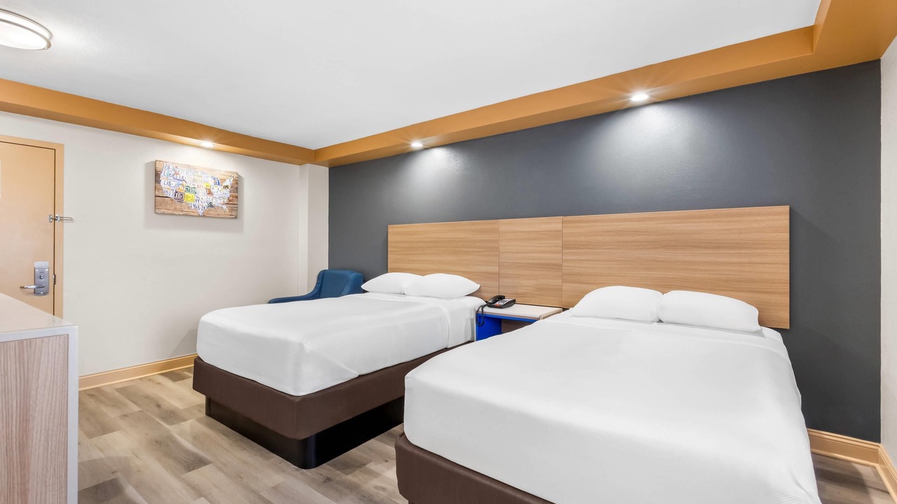 Photo of Bedroom in Iselin