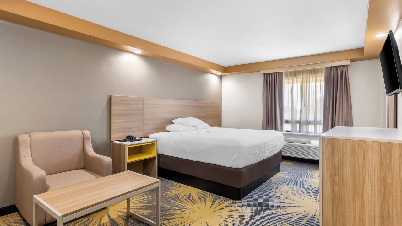 Photo of Bedroom in Iselin