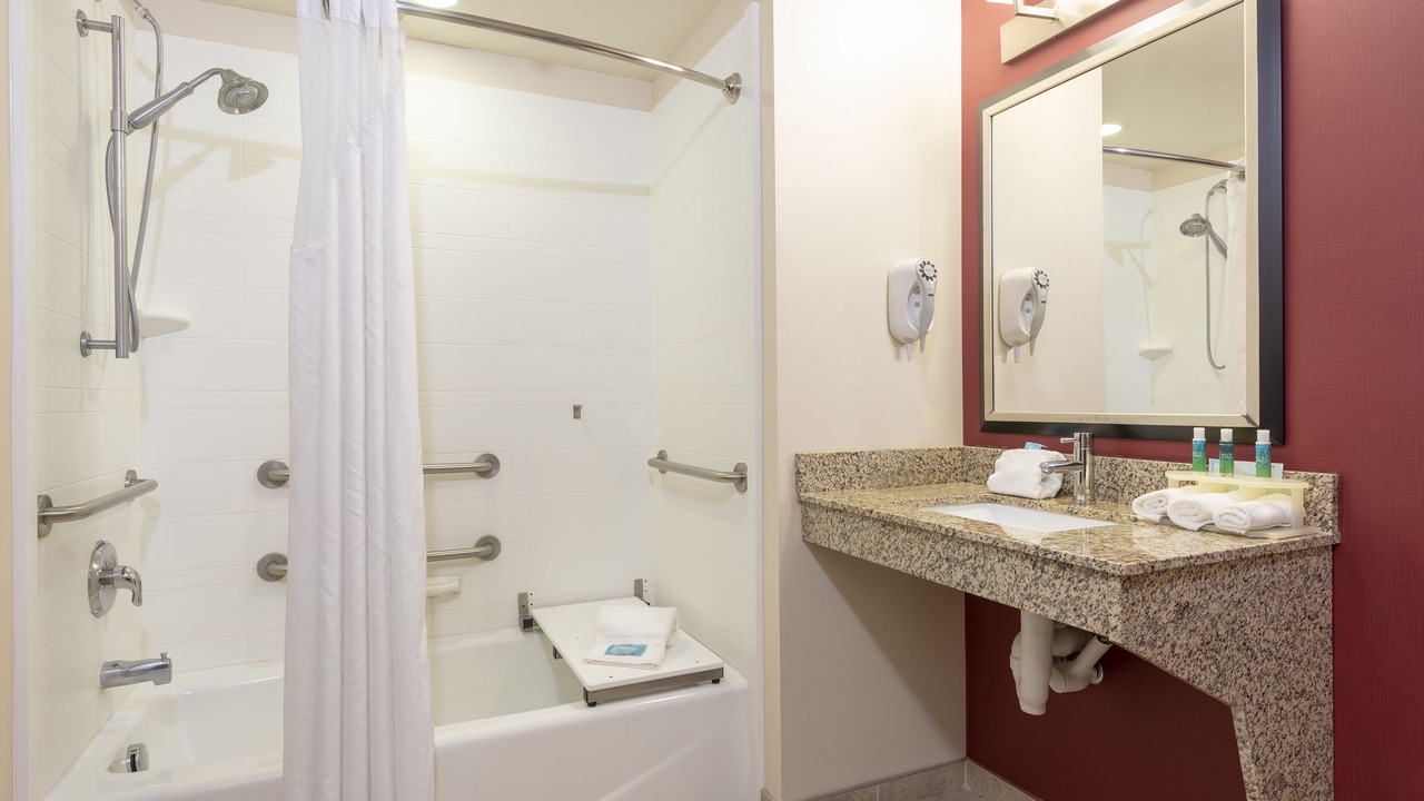 Photo of Bathroom in New Philadelphia