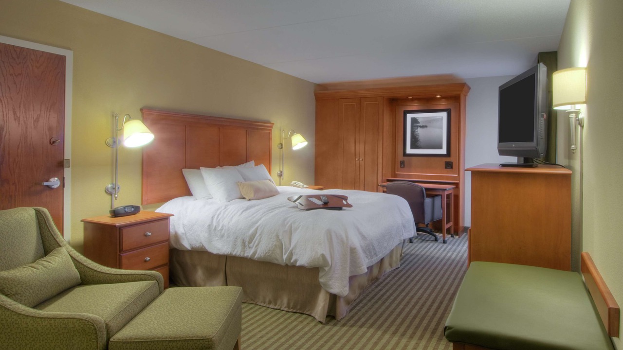 Photo of Bedroom in Wheeling