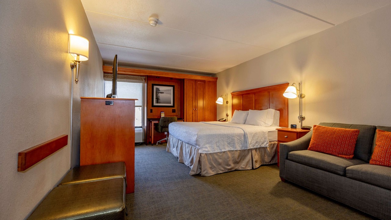 Photo of Bedroom in Wheeling