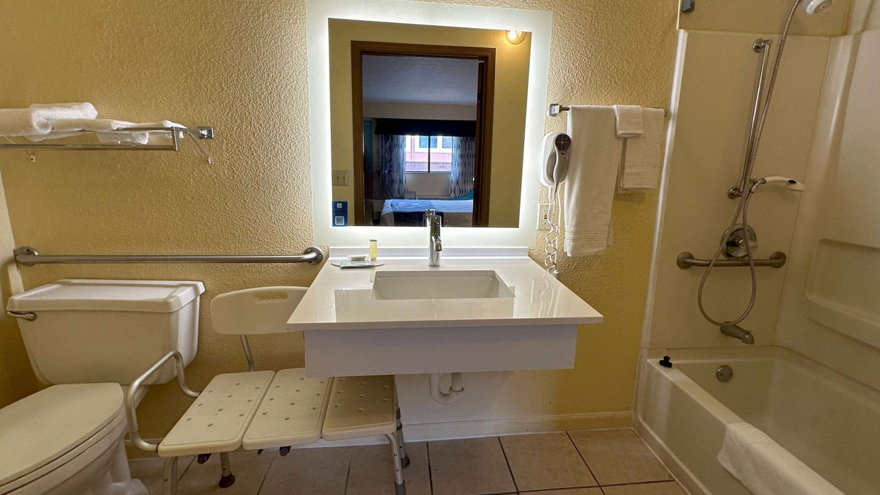 Photo of Bathroom in Mount Vernon