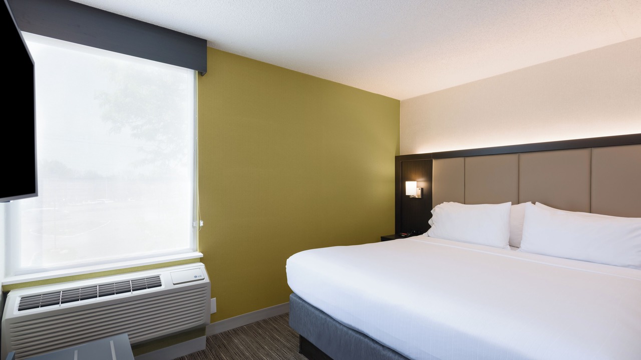 Photo of Bedroom in Ramsey