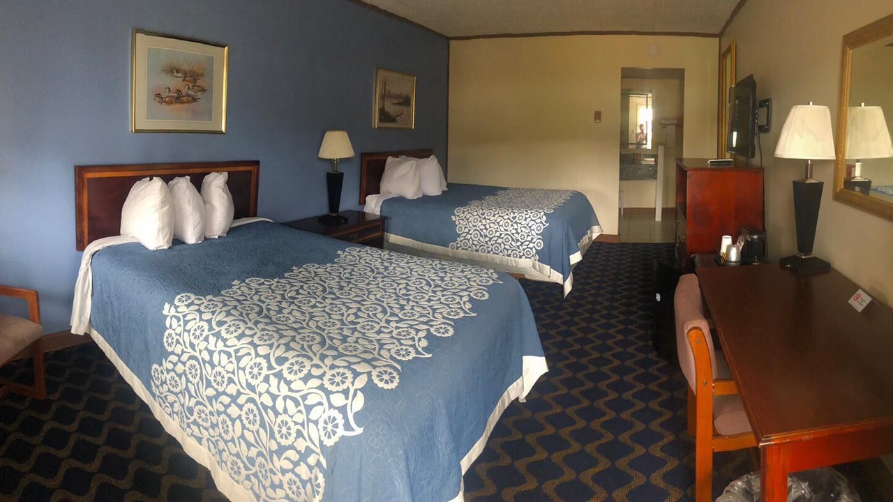 Photo of Bedroom in Lewisburg
