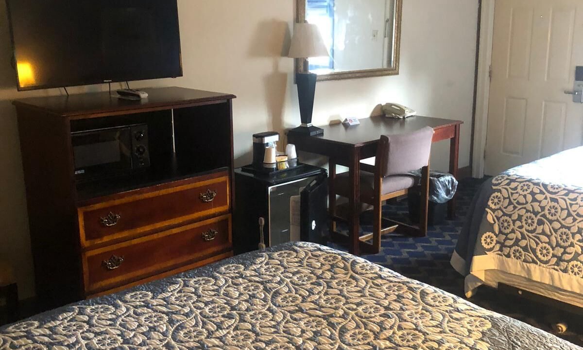 Photo of Bedroom in Lewisburg