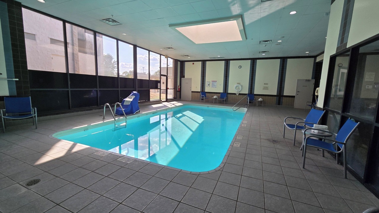 Photo of Outdoor in Roselawn Finance