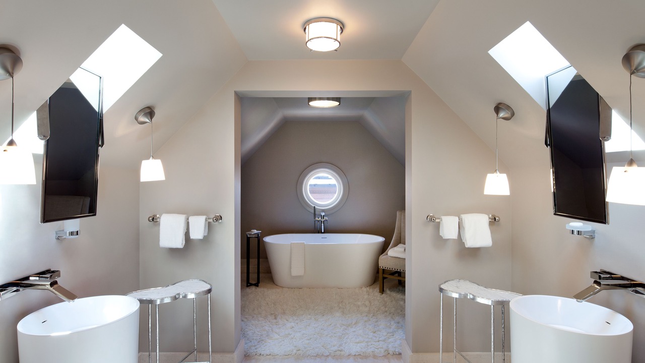 Photo of Bathroom in Downtown Baltimore