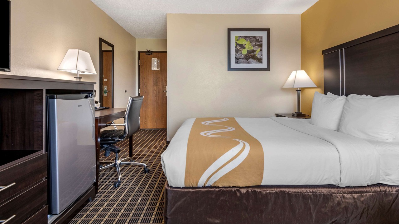 Photo of Bedroom in Warren